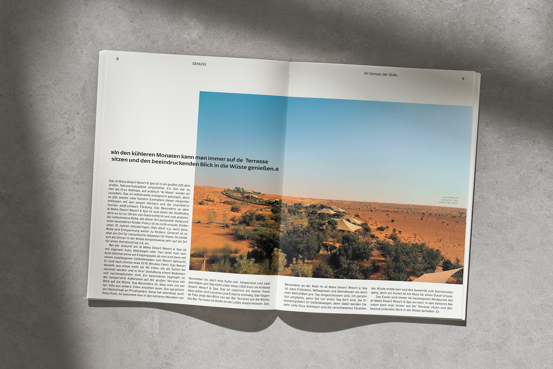 Magazin geöffnet Magazingestaltung Editorial Design Foto Layout Text Zitat im Genuss der Stille modern schlicht clean Vereinigte Arabische Emirate Reisemagazin Doppelseite